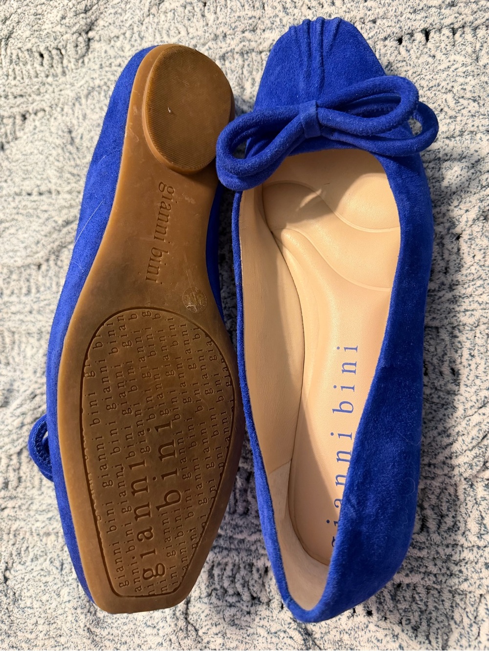 Gianni Bini Cobalt Blue Suede Bow Flats - Picture 4 of 4